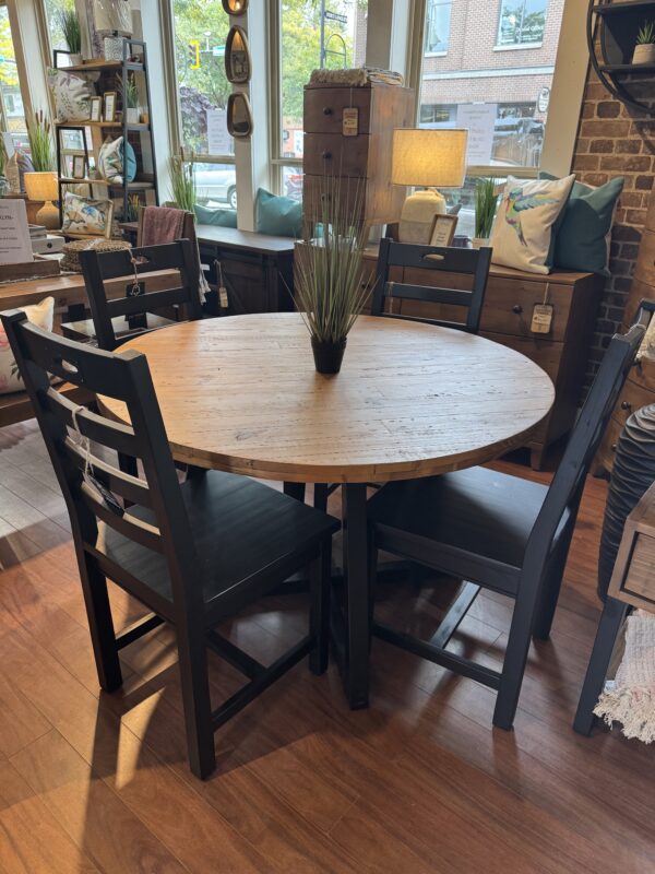 Brooklyn Round Dining Set in Rustic Natural