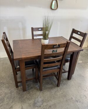 New England Small Extending Table in Coffee Bean