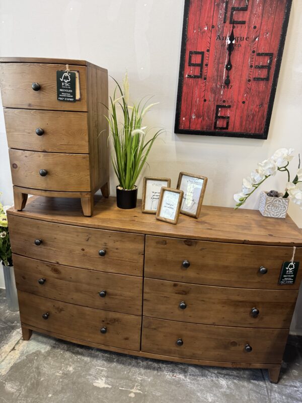 Hawaii Large Dresser in Cashew