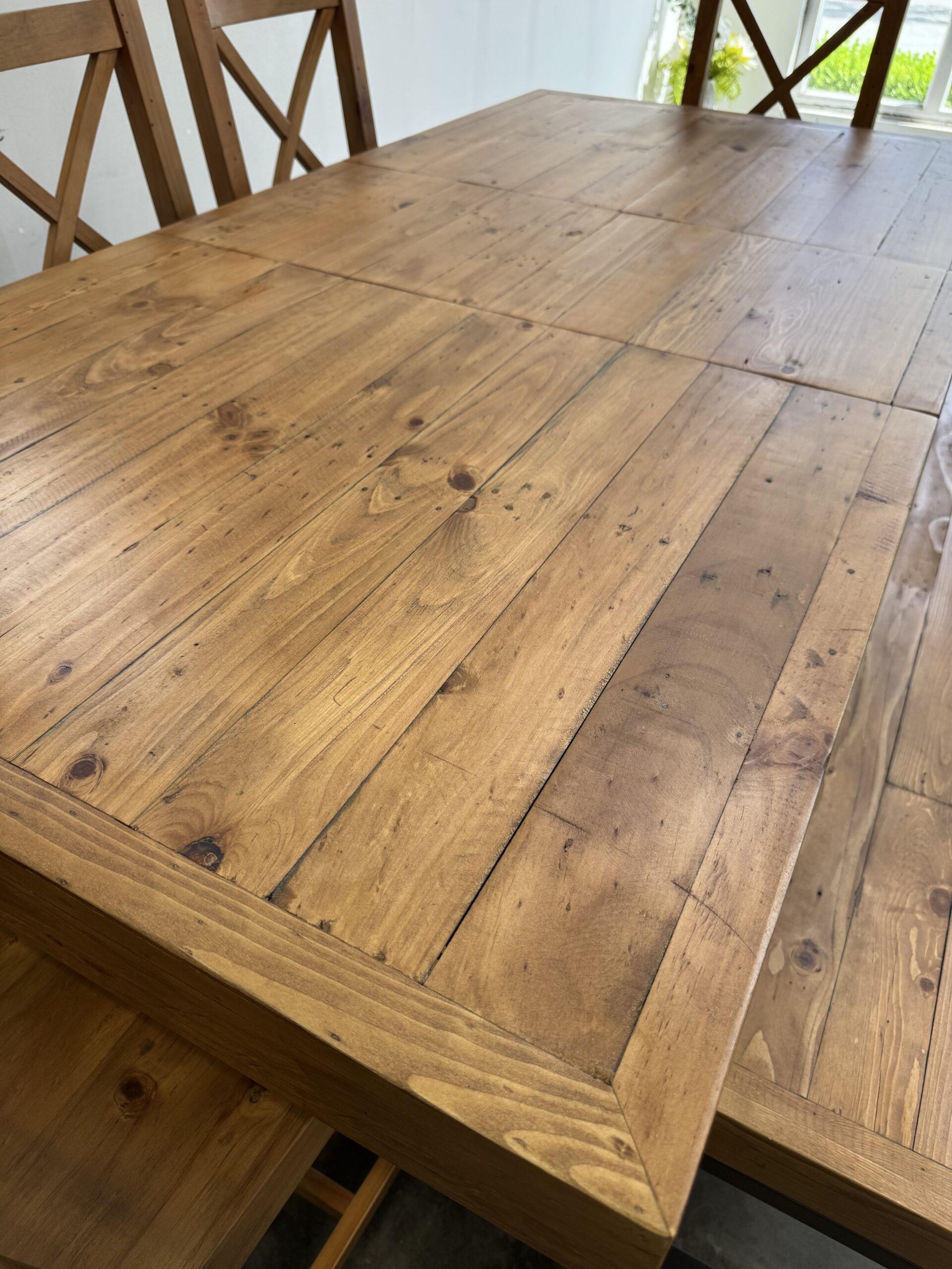 Brooklyn Small 140/180cm Extending Table & Flea Market Wood Seat Chair Set in Rustic Natural - Image 2