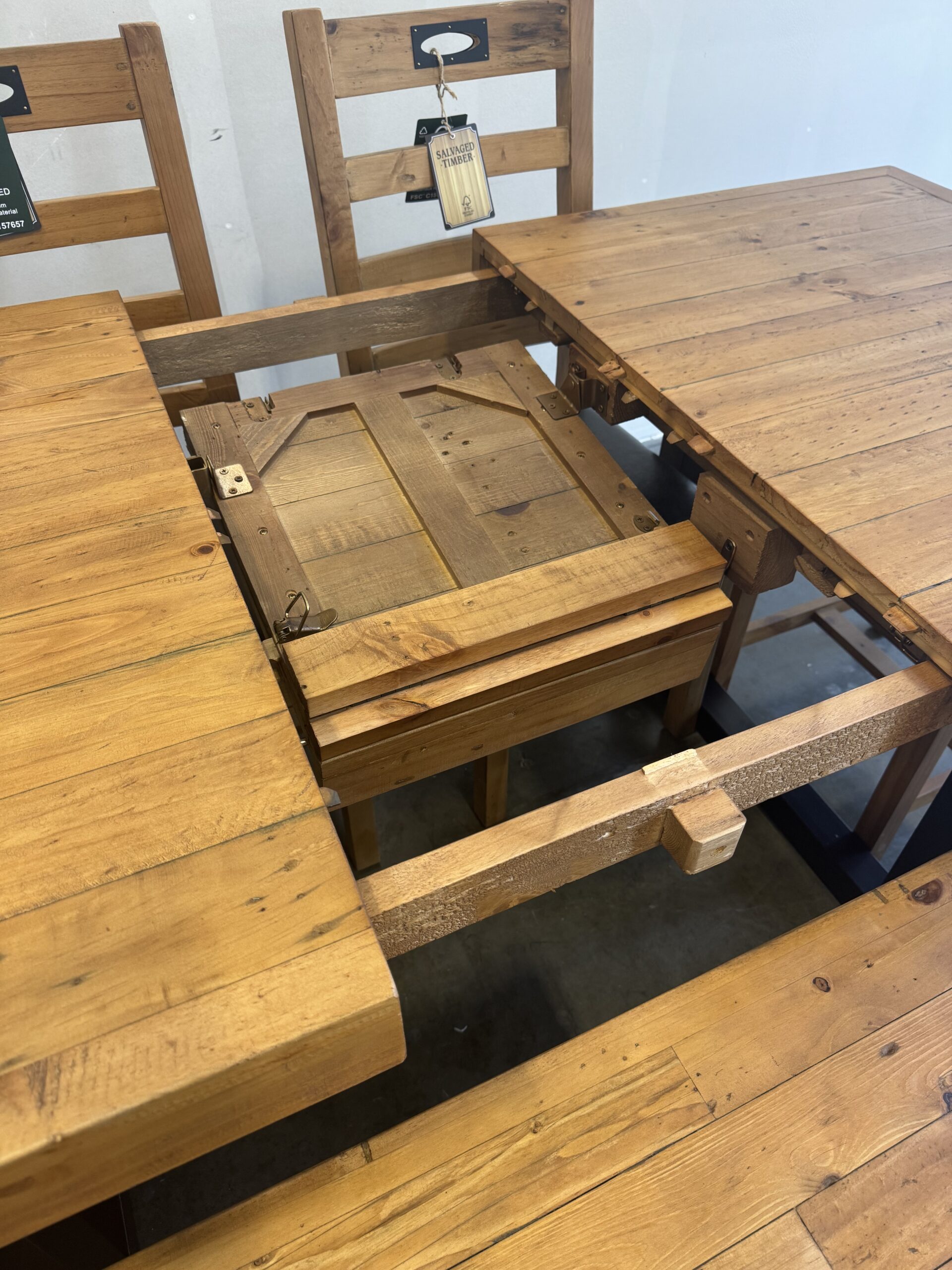 Brooklyn Small 140/180cm Extending Table & Flea Market Wood Seat Chair Set in Rustic Natural - Image 3
