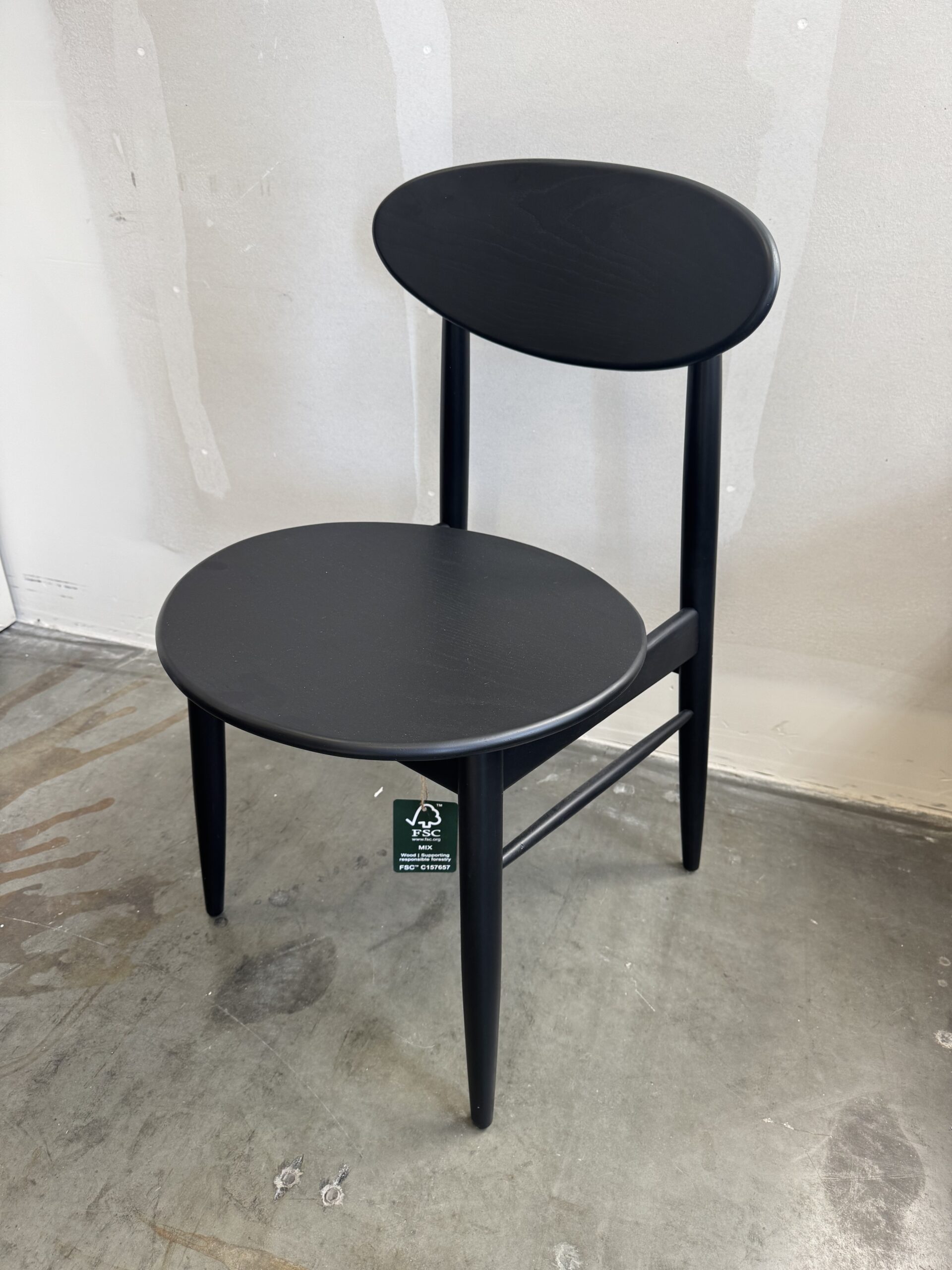Brooklyn Small 140/180cm Extending Table & 6 Bowery Chairs - Image 2