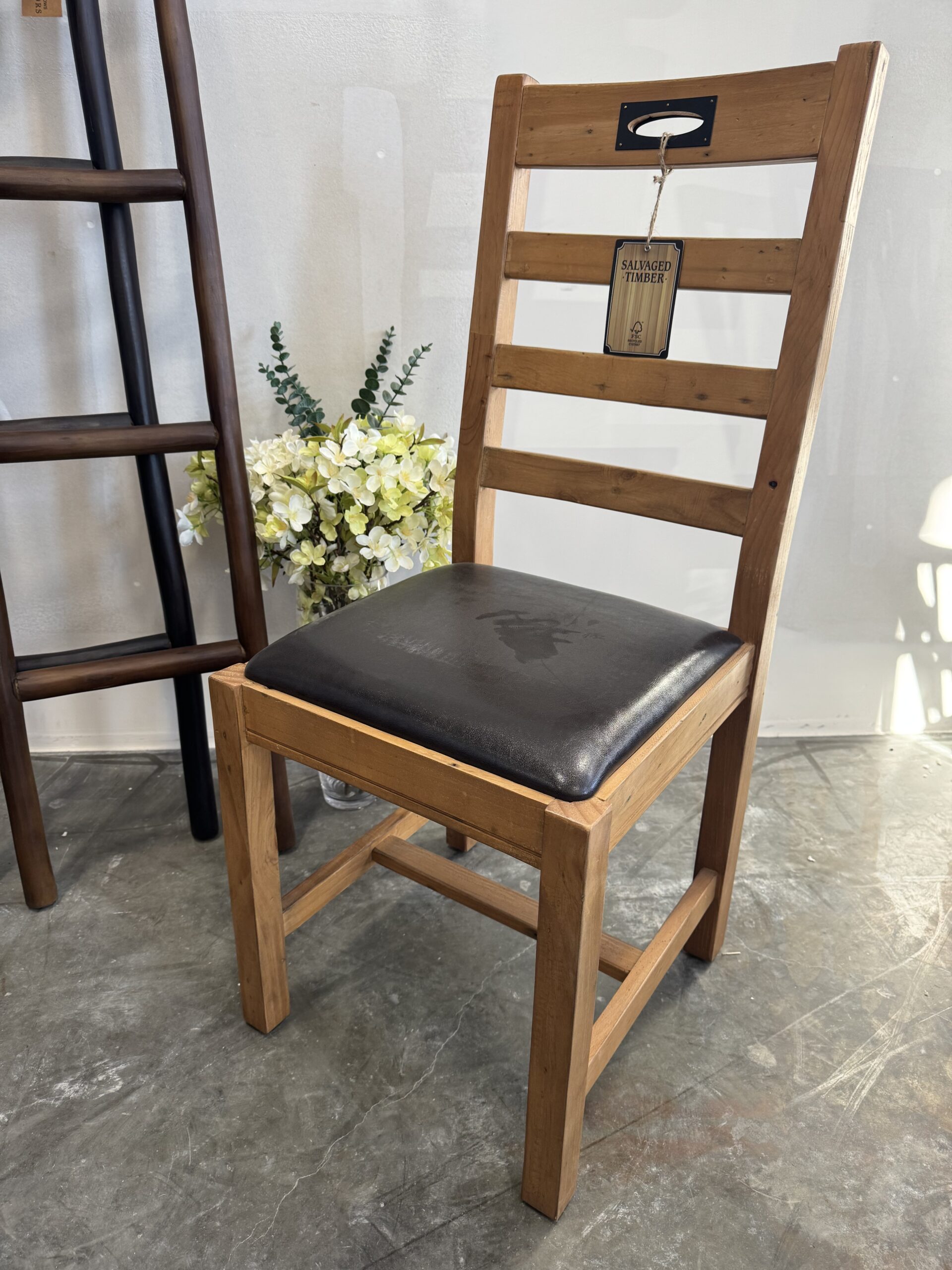 Brooklyn Small 140/180cm Extending Table & Flea Market PU Seat Chair Set in Rustic Natural - Image 7